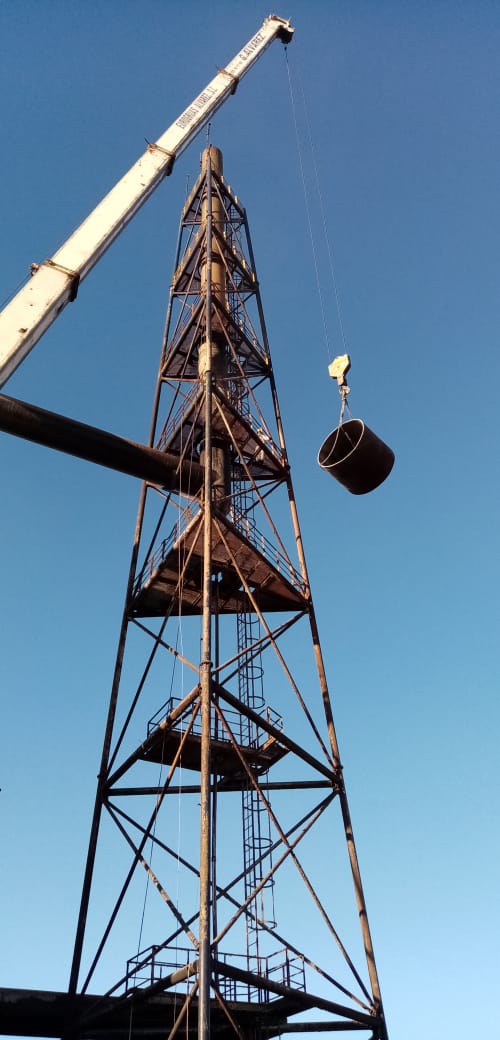Travaux de montage cheminée en PRV-SVR-GRP