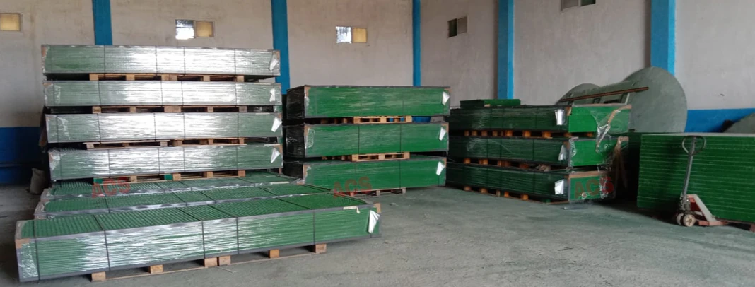 Stock de caillebotis en PRV chez ACS Composites